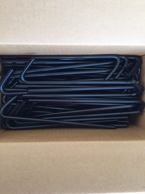 Box of 100 10 inch black tarp stakes